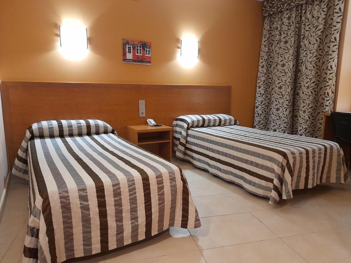 Hotel Avenida Morella Екстериор снимка
