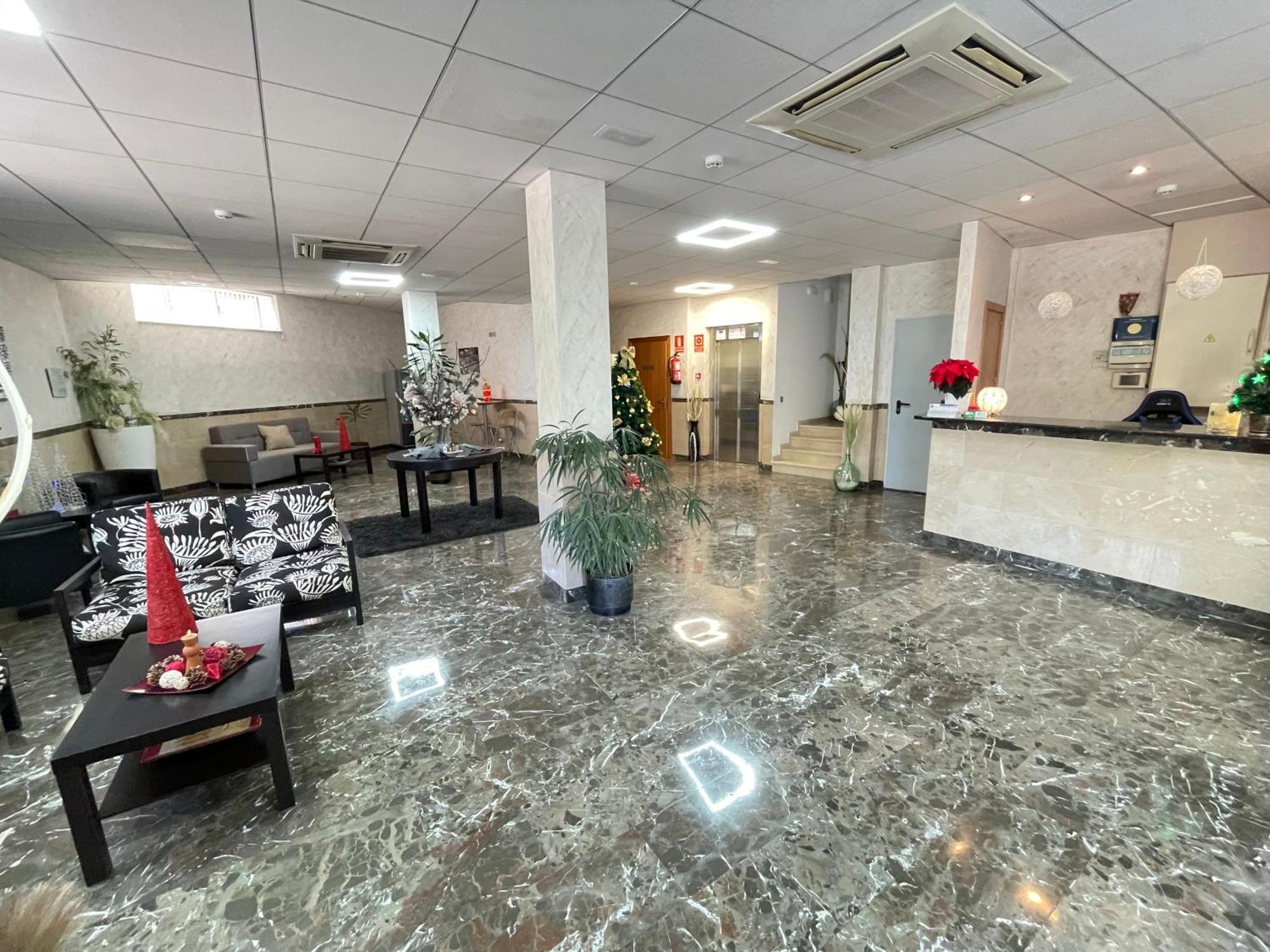 Hotel Avenida Morella Екстериор снимка