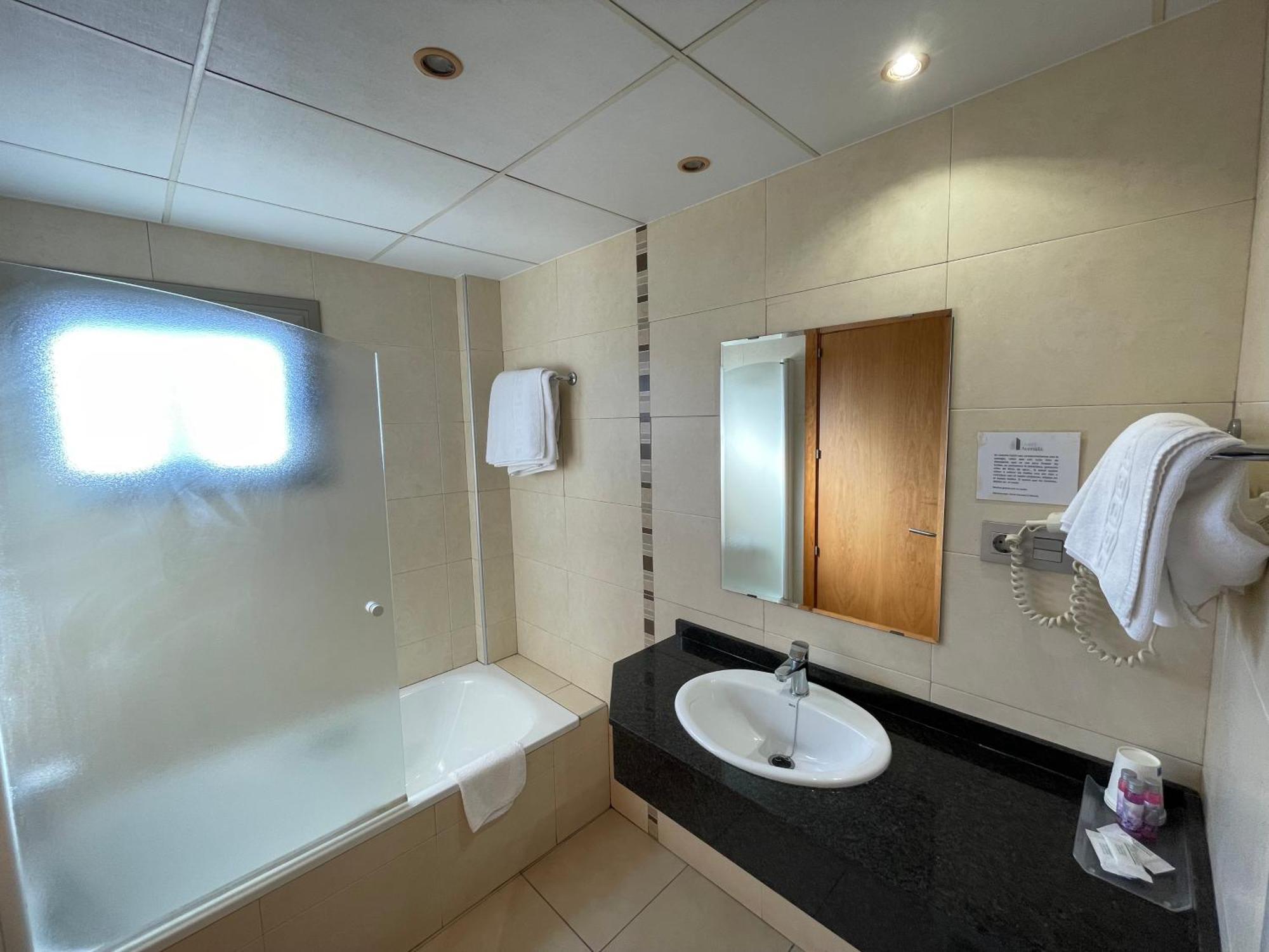 Hotel Avenida Morella Екстериор снимка